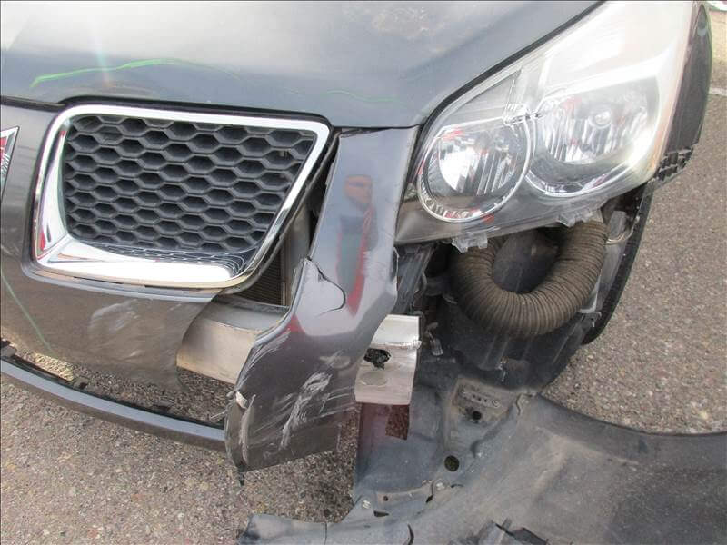 pontiac-vibe-auto-body-repair-before